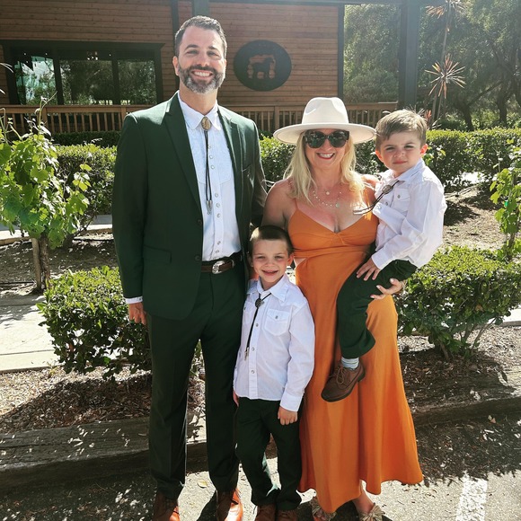 Meet your Posher, Erin - Picture 1 of 1